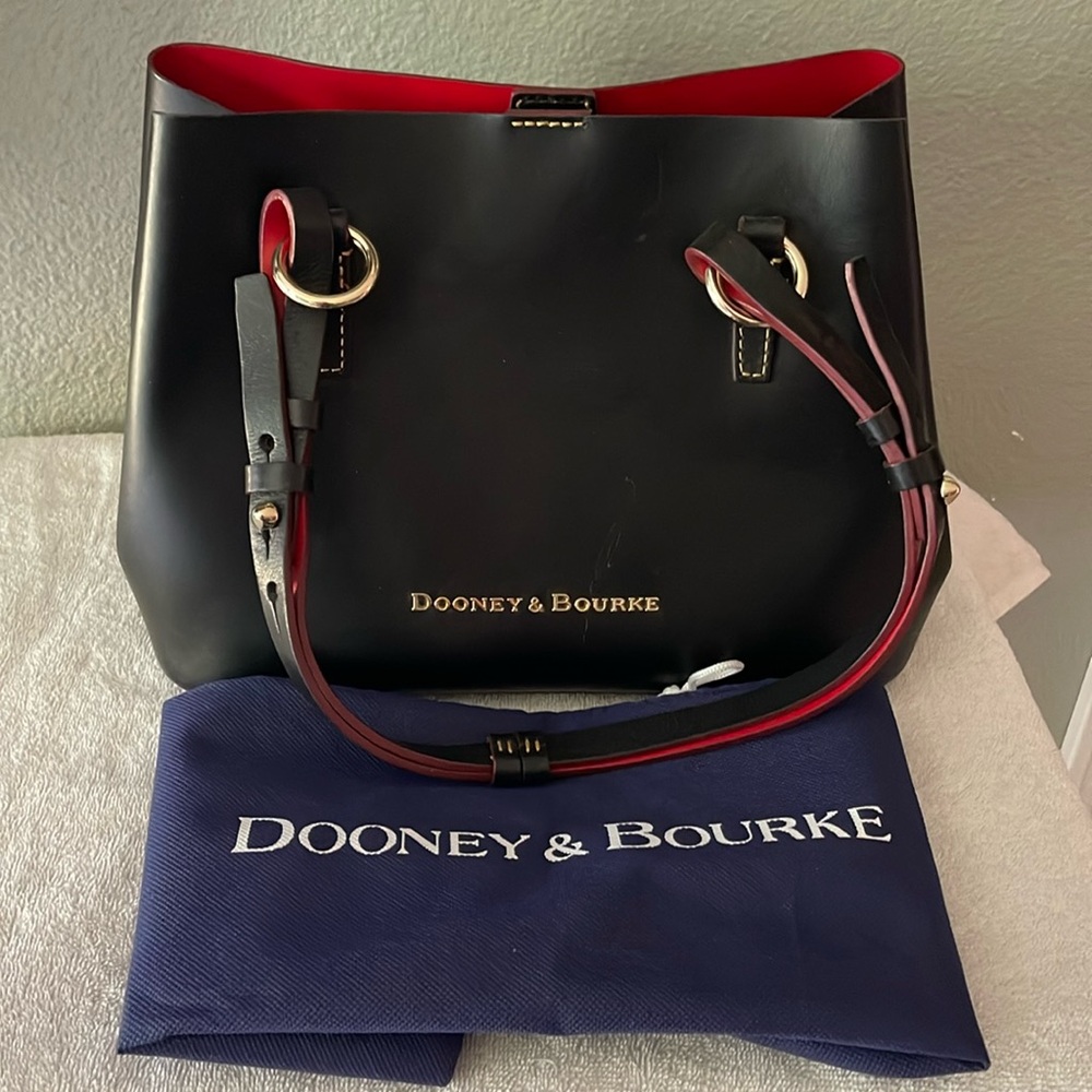 Dooney & Bourke Bag